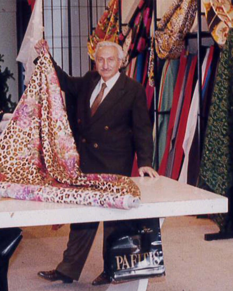  ΚΑΣΤΩΡ ΠΑΠΑΙΩΑΝΝΟΥ - υφασματοπολείο ΠΑΦΙΤΗΣ