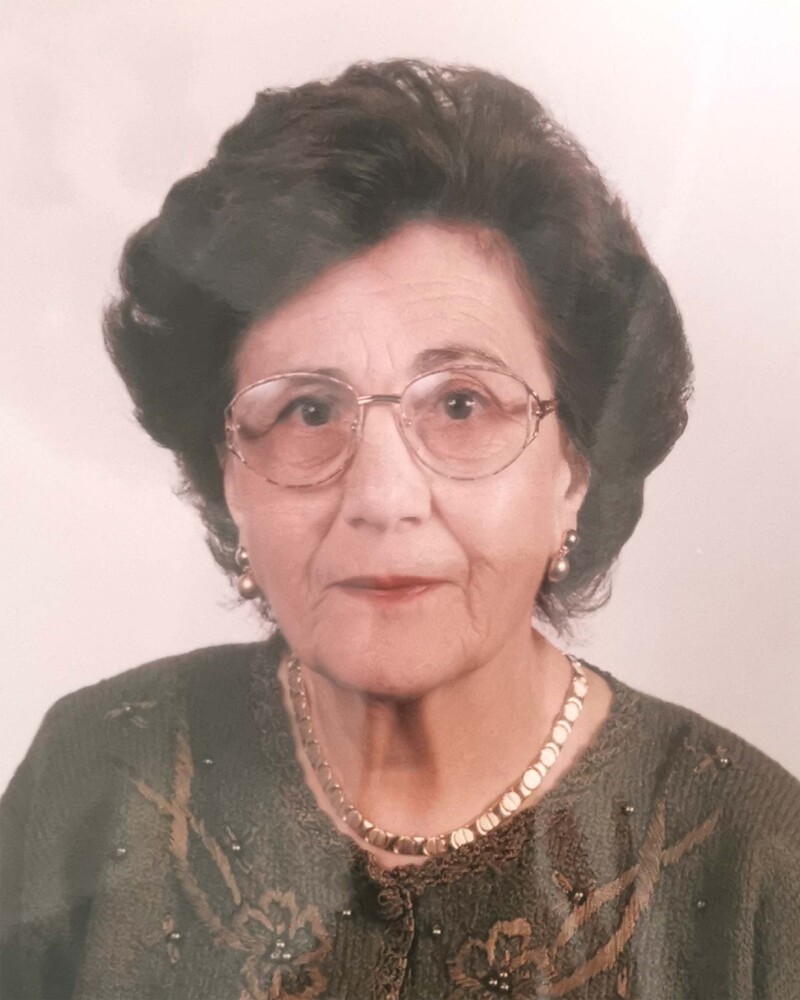  ΝΤΙΝΑ ΜΑΥΡΟΓΕΝΗ